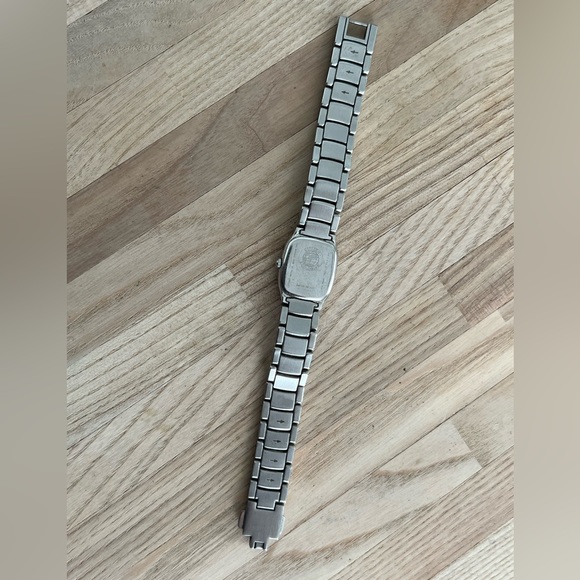 Citizen Eco-Drive Ladies Watch Crystals Black Dial and Bracelet Solar Powered - Picture 10 of 14